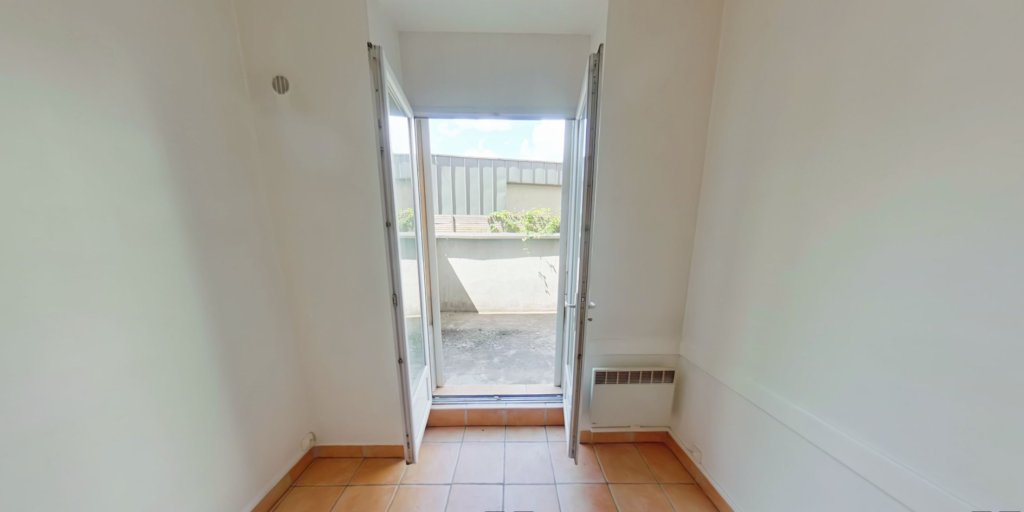 STUDIO A LOUER - VILLEURBANNE Croix-Luizet-Est - 36.45 m2 - 680 &euro; charges comprises par mois