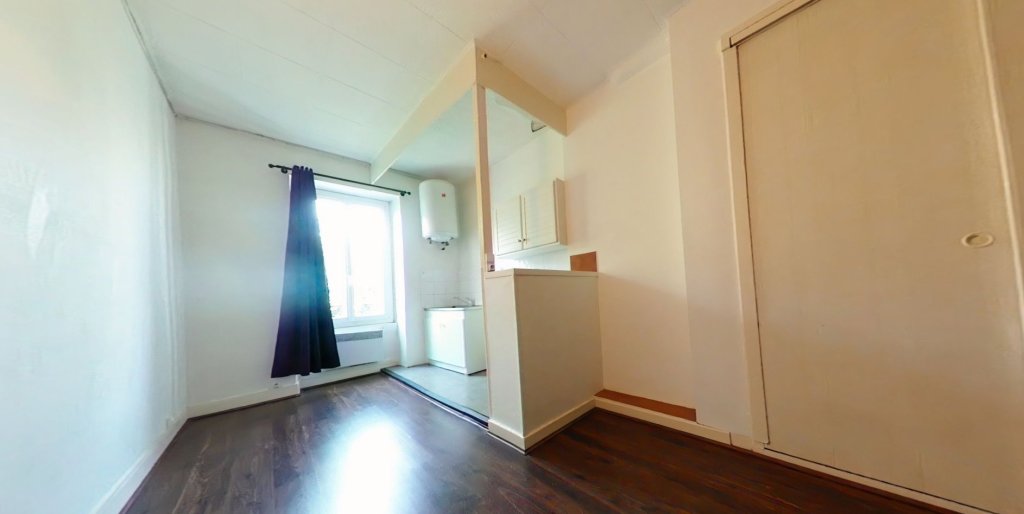STUDIO A LOUER - VILLEURBANNE Espace-Central - 29.3 m2 - 540 &euro; charges comprises par mois