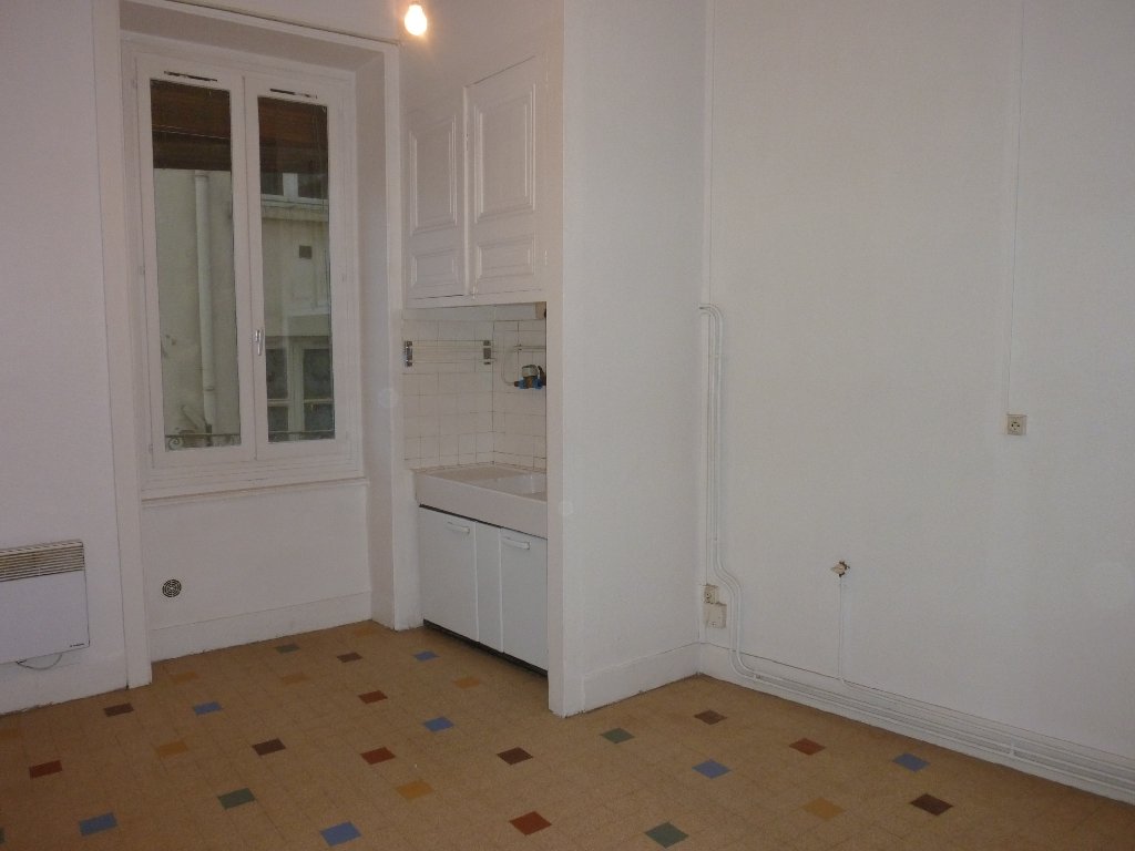 APPARTEMENT T1 A LOUER LYON 3EME ARRONDISSEMENT 29.91 m2 515