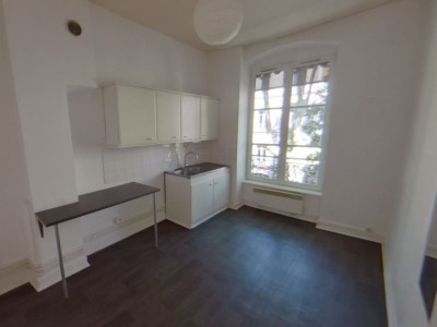 APPARTEMENT T1 A LOUER - LYON 9EME ARRONDISSEMENT VAISE - 32,76 m2 - 471 € charges comprises par mois