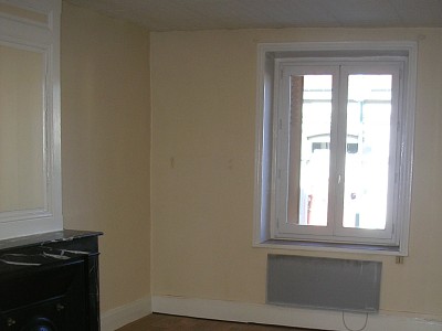 APPARTEMENT T1 - TASSIN LA DEMI LUNE - 28,18 m2 - LOUÉ
