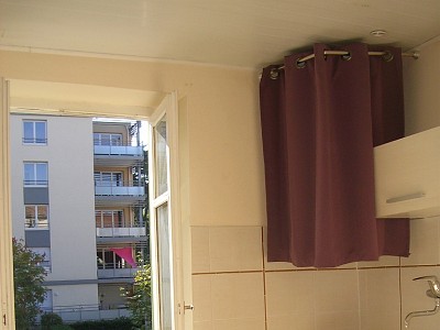 APPARTEMENT T1 - TASSIN LA DEMI LUNE - 28,18 m2 - LOUÉ