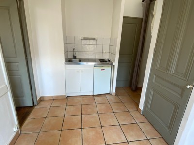 APPARTEMENT T1 A LOUER - VILLEURBANNE - 36,45 m2 - 634,27 € charges comprises par mois