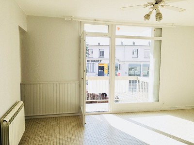 APPARTEMENT T1 A LOUER - VILLEURBANNE - 31.81 m2 - 522 € charges comprises par mois