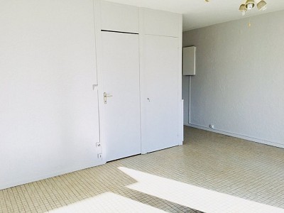 APPARTEMENT T1 A LOUER - VILLEURBANNE - 31.81 m2 - 522 € charges comprises par mois