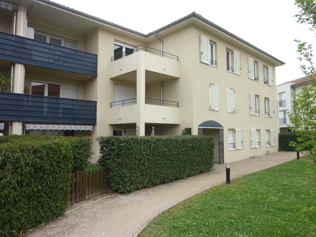 APPARTEMENT T2 - BRON - 52,28 m2 - LOUÉ : Immobilier BRON | Agence