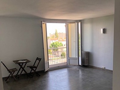 APPARTEMENT T2 A LOUER - CALUIRE ET CUIRE Bissardon - 59 m2 - 882,61€ charges comprises par mois