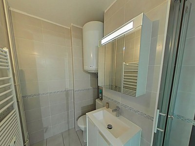 APPARTEMENT T2 A LOUER - CALUIRE ET CUIRE - 39.66 m2 - 634,23 € charges comprises par mois