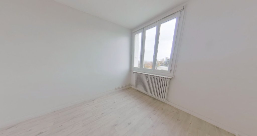APPARTEMENT T2 A LOUER - CALUIRE ET CUIRE - 40.7 m2 - 727 &euro; charges comprises par mois