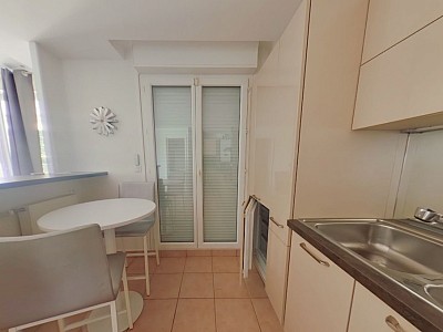 APPARTEMENT T2 A LOUER - CHAMPAGNE AU MONT D OR Centre - 70.07 m2 - 1 180 € charges comprises par mois