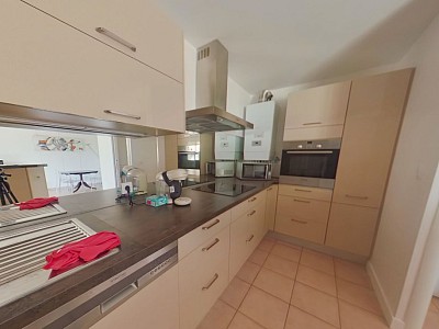 APPARTEMENT T2 A LOUER - CHAMPAGNE AU MONT D OR Centre - 70.07 m2 - 1 180 € charges comprises par mois