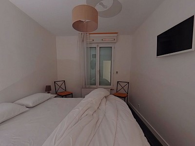 APPARTEMENT T2 A LOUER - CHAMPAGNE AU MONT D OR Centre - 70.07 m2 - 1 180 € charges comprises par mois