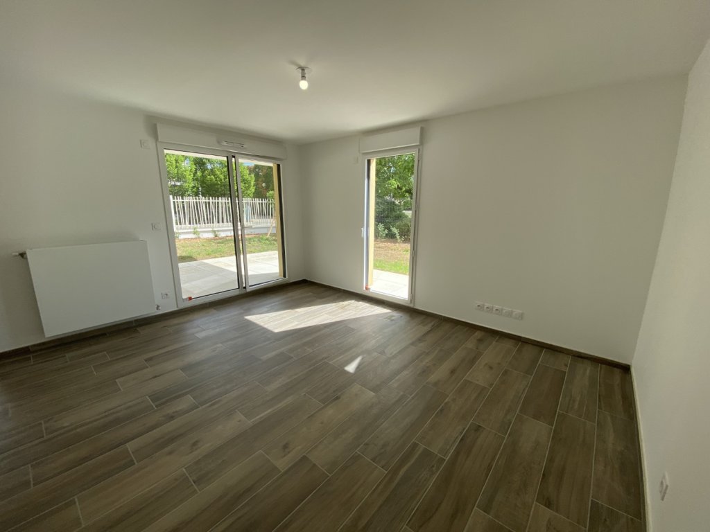 APPARTEMENT T2 A LOUER - CHARBONNIERES LES BAINS - 44.21 m2 - 673�&euro; charges comprises par mois