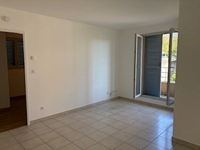 APPARTEMENT T2 A LOUER - CURIS AU MONT D OR - 46.37 m2 - 850 € charges comprises par mois
