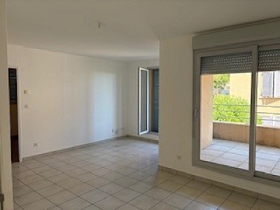 APPARTEMENT T2 A LOUER - CURIS AU MONT D OR - 46.37 m2 - 850 € charges comprises par mois