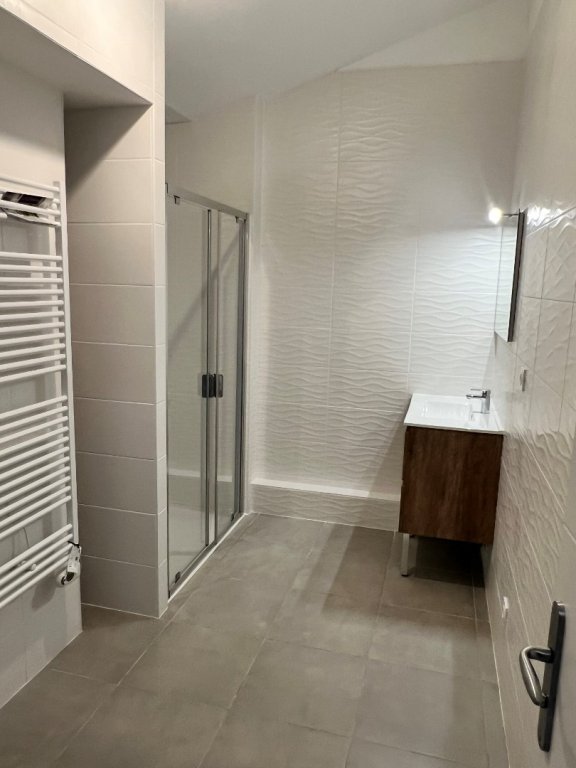 APPARTEMENT T2 A LOUER - GENAS Grandes-Terres Revoison - 50.95 m2 - 770�&euro; charges comprises par mois