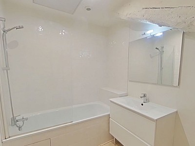 APPARTEMENT T2 A LOUER - LYON 1ER ARRONDISSEMENT Terreaux-Bat-d-Argent - 47.17 m2 - 865€ charges comprises par mois