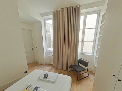 APPARTEMENT T2 A LOUER - LYON 1ER ARRONDISSEMENT Terreaux-Bat-d-Argent - 45.67 m2 - 1044€ charges comprises par mois