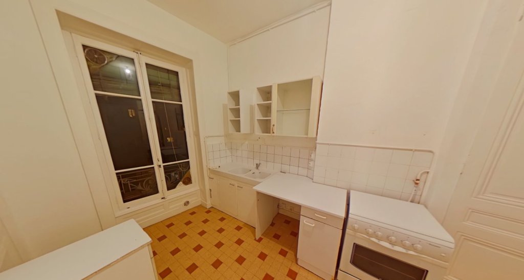 APPARTEMENT T2 A LOUER - LYON 1ER ARRONDISSEMENT Normale-Chartreux - 68.65 m2 - 1�068�&euro; charges comprises par mois