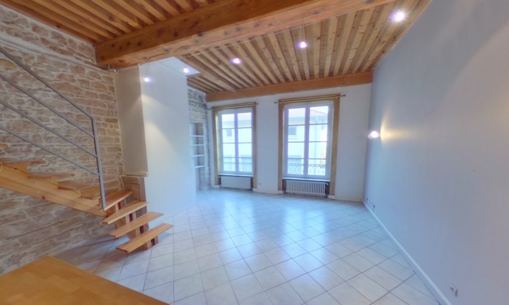 APPARTEMENT T2 A LOUER - LYON 1ER ARRONDISSEMENT Giraud-Saint-Vincent - 59.09 m2 - 917,23�&euro; charges comprises par mois