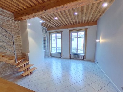 APPARTEMENT T2 A LOUER - LYON 1ER ARRONDISSEMENT Giraud-Saint-Vincent - 59.09 m2 - 917,23�&euro; charges comprises par mois