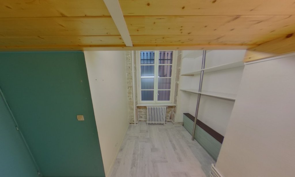 APPARTEMENT T2 A LOUER - LYON 1ER ARRONDISSEMENT Giraud-Saint-Vincent - 59.09 m2 - 917,23�&euro; charges comprises par mois