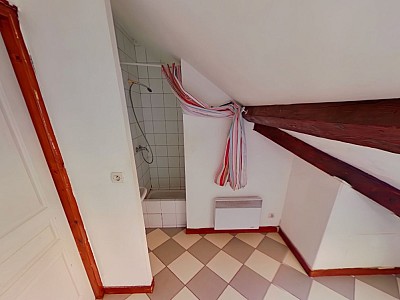 APPARTEMENT T2 A LOUER - LYON 1ER ARRONDISSEMENT Terreaux-Bat-d-Argent - 26.93 m2 - 590 € charges comprises par mois