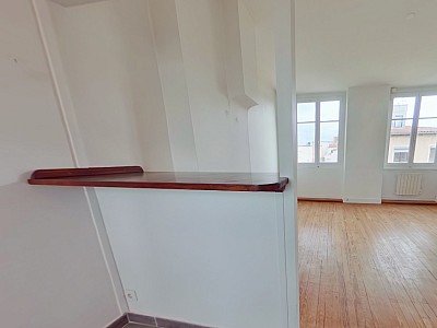 APPARTEMENT T2 A LOUER - LYON 1ER ARRONDISSEMENT Normale-Chartreux - 38.31 m2 - 625 &euro; charges comprises par mois