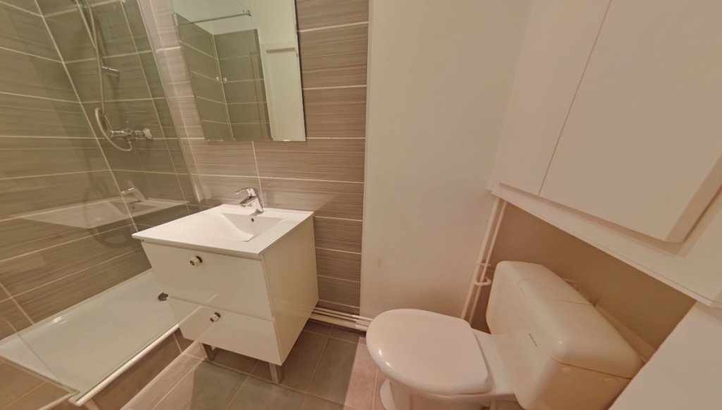 APPARTEMENT T2 A LOUER - LYON 1ER ARRONDISSEMENT Normale-Chartreux - 38.31 m2 - 625 &euro; charges comprises par mois