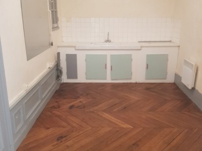 APPARTEMENT T2 A LOUER - LYON 2EME ARRONDISSEMENT AINAY - 66.07 m2 - 847 € charges comprises par mois