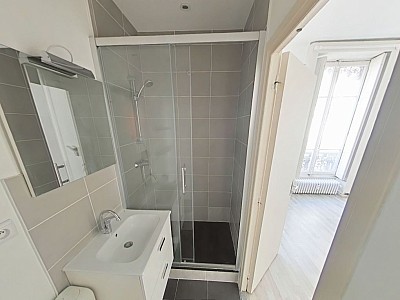 APPARTEMENT T2 A LOUER - LYON 2EME ARRONDISSEMENT La Bourse-Grenette - 23.31 m2 - 675€ charges comprises par mois