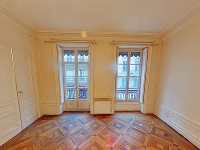 APPARTEMENT T2 A LOUER - LYON 2EME ARRONDISSEMENT Bellecour-Sala - 66.07 m2 - 915€ charges comprises par mois