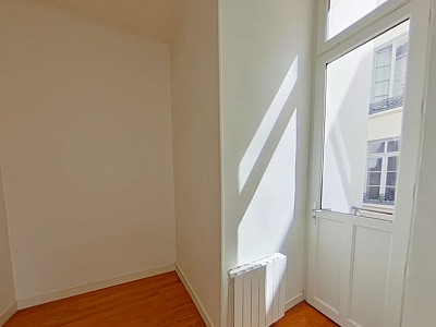 APPARTEMENT T2 A LOUER - LYON 2EME ARRONDISSEMENT Bellecour-a Gourjus - 40.37 m2 - 840€ charges comprises par mois
