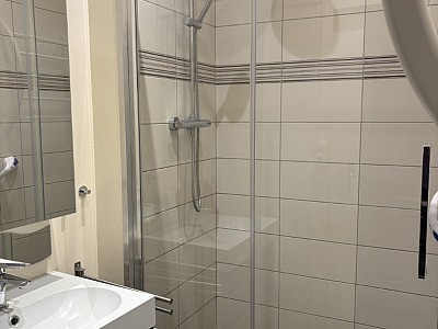 APPARTEMENT T2 A LOUER - LYON 2EME ARRONDISSEMENT Merciere-Grolee - 71.7 m2 - 1149,26€ charges comprises par mois