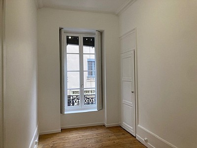 APPARTEMENT T2 A LOUER - LYON 2EME ARRONDISSEMENT Carnot-Charite - 60.88 m2 - 990€ charges comprises par mois