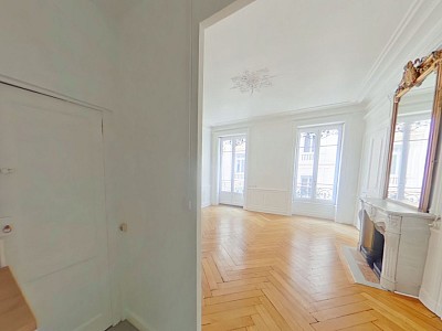 APPARTEMENT T2 A LOUER - LYON 2EME ARRONDISSEMENT Ampere-Ainay - 85.71 m2 - 1 536 € charges comprises par mois