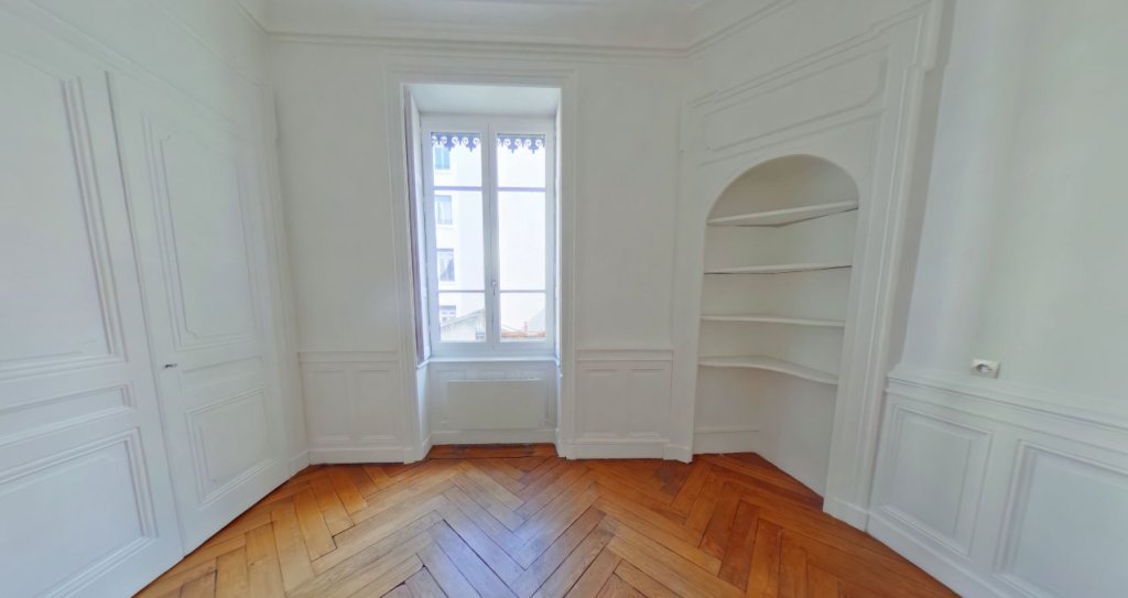 APPARTEMENT T2 A LOUER - LYON 2EME ARRONDISSEMENT Ampere-Ainay - 85.71 m2 - 1�536�&euro; charges comprises par mois