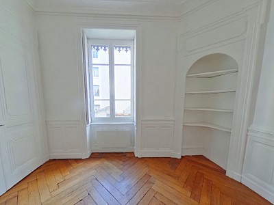 APPARTEMENT T2 A LOUER - LYON 2EME ARRONDISSEMENT Ampere-Ainay - 85.71 m2 - 1 536 € charges comprises par mois