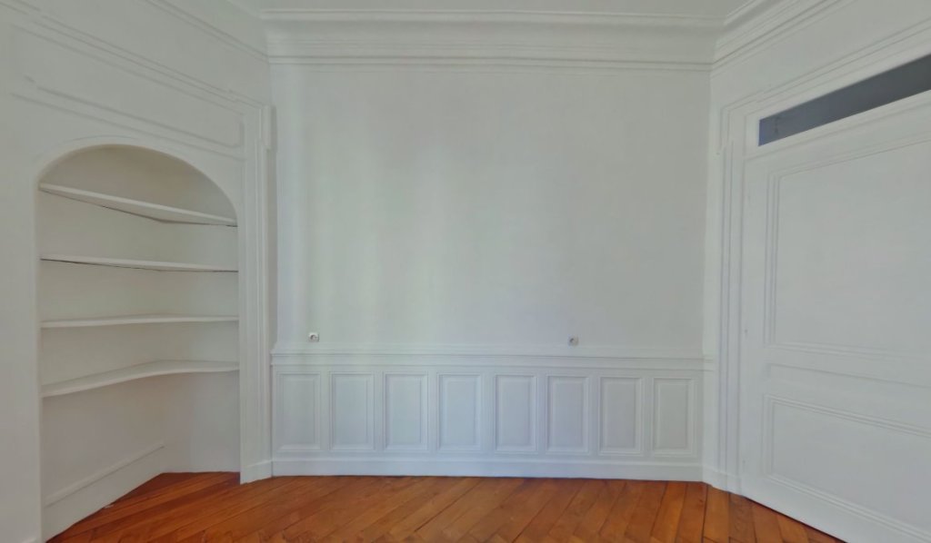 APPARTEMENT T2 A LOUER - LYON 2EME ARRONDISSEMENT Ampere-Ainay - 85.71 m2 - 1�536�&euro; charges comprises par mois