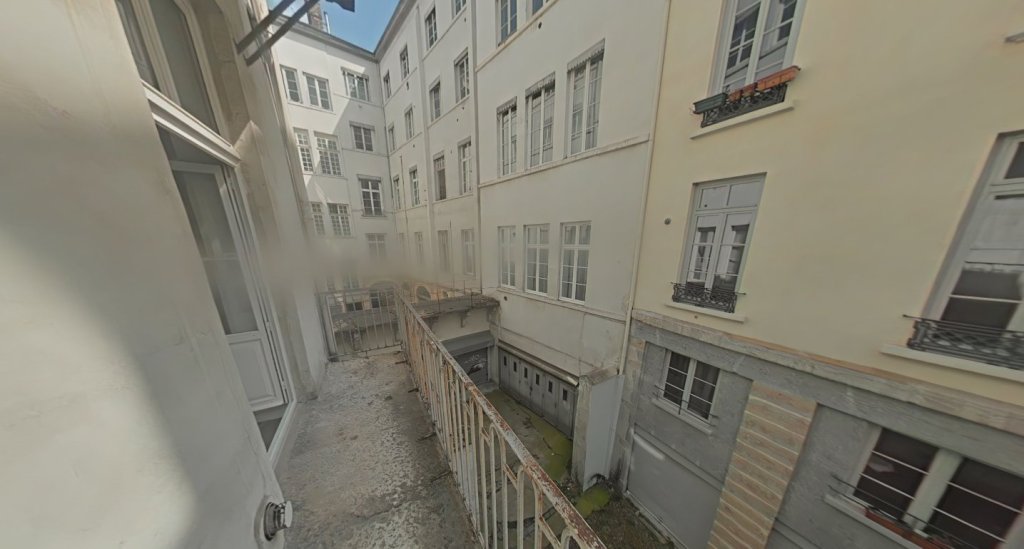 APPARTEMENT T2 A LOUER - LYON 2EME ARRONDISSEMENT Bellecour-a Gourjus - 41.34 m2 - 851 &euro; charges comprises par mois