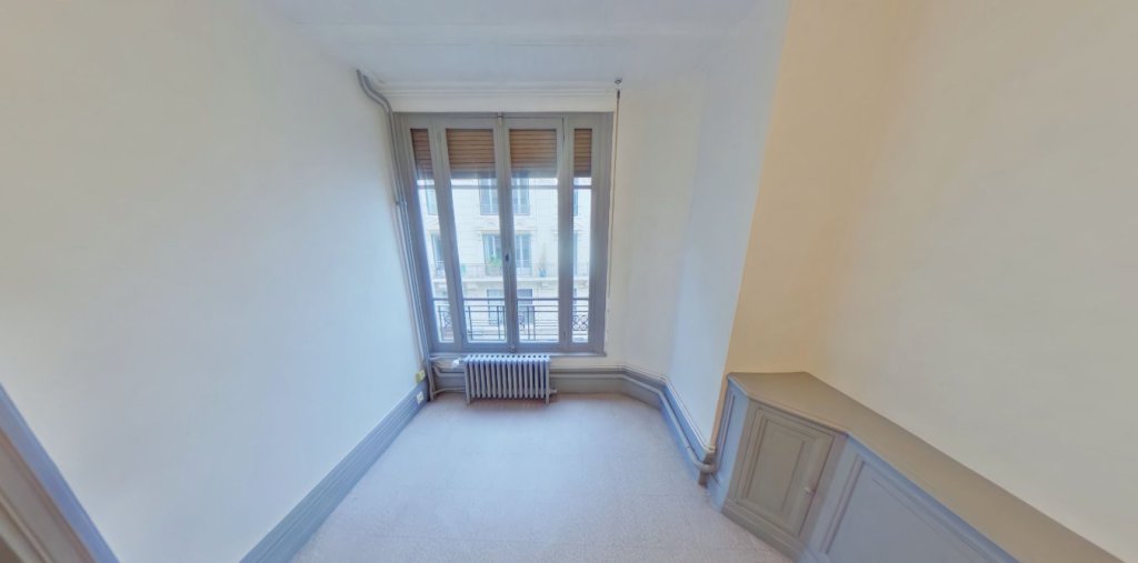 APPARTEMENT T2 A LOUER - LYON 2EME ARRONDISSEMENT Merciere-Grolee - 38.57 m2 - 731 &euro; charges comprises par mois