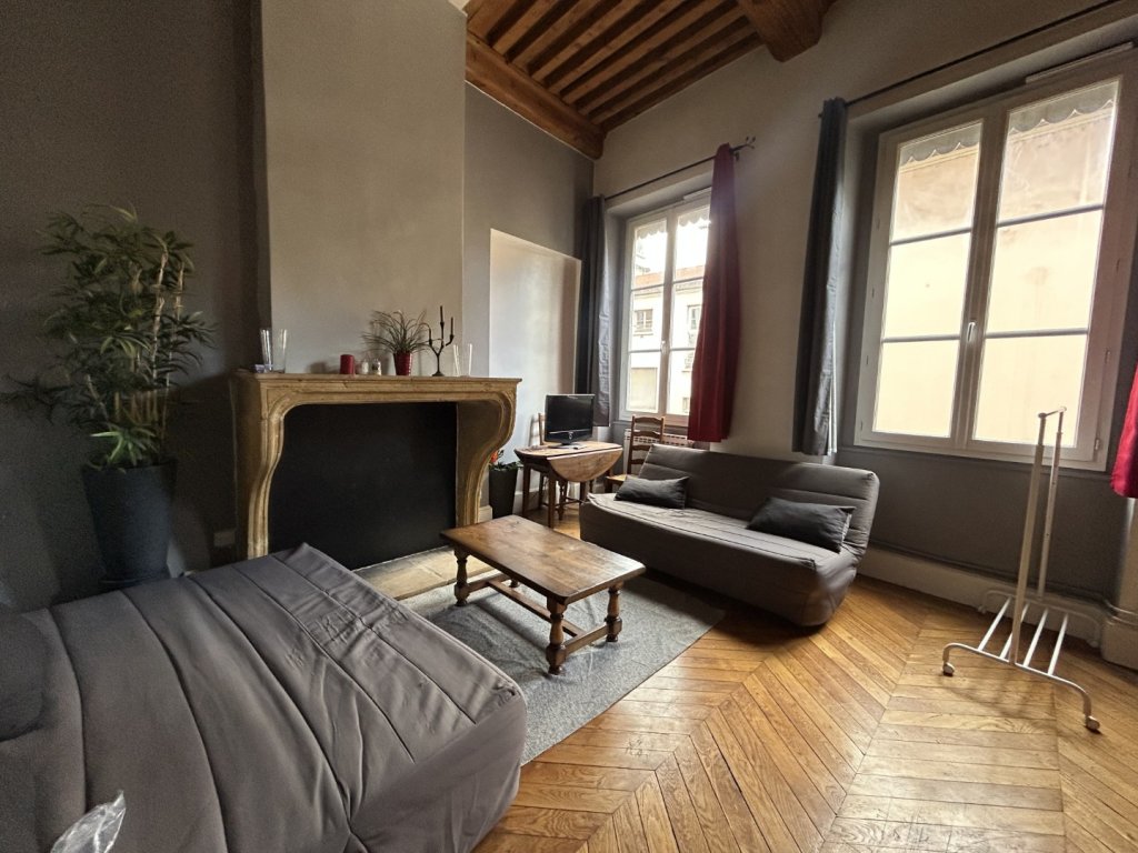 APPARTEMENT T2 A LOUER - LYON 2EME ARRONDISSEMENT Gailleton-A. Comte - 59.01 m2 - 1 070 &euro; charges comprises par mois