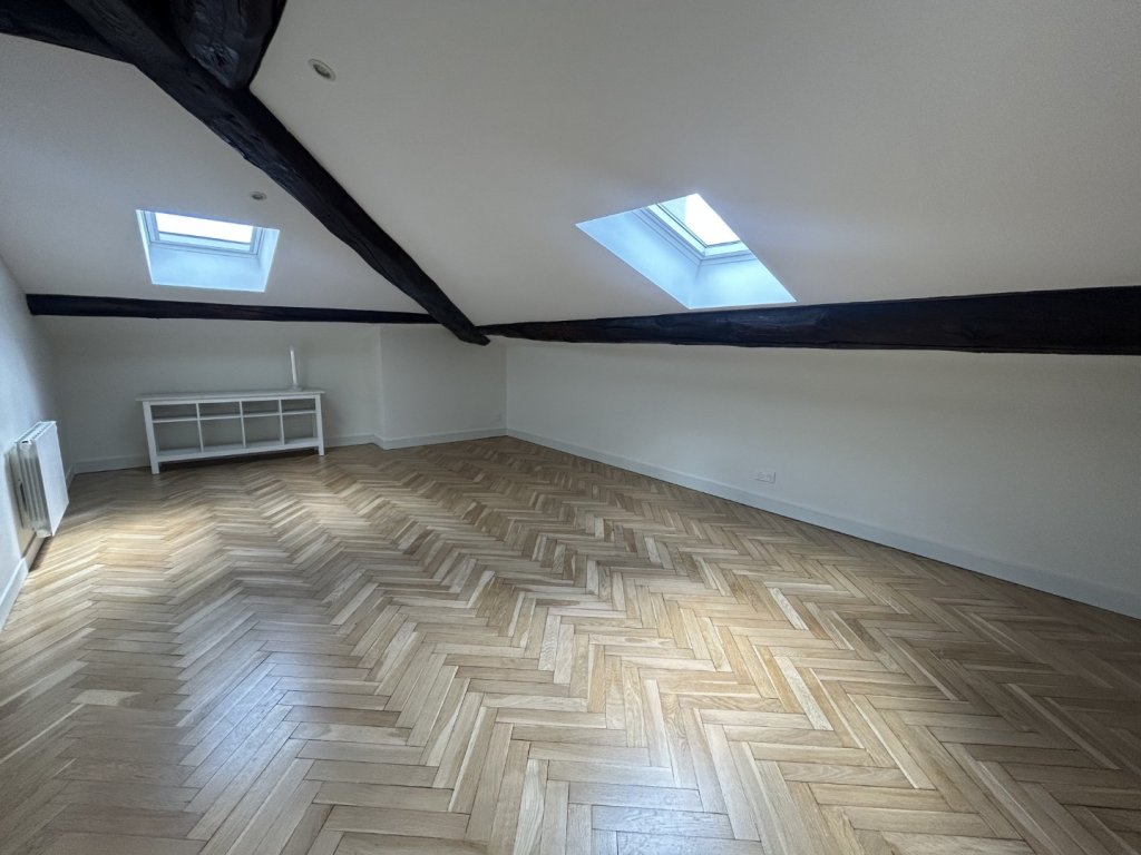 APPARTEMENT T2 A LOUER - LYON 2EME ARRONDISSEMENT Merciere-Grolee - 38.67 m2 - 850 &euro; charges comprises par mois