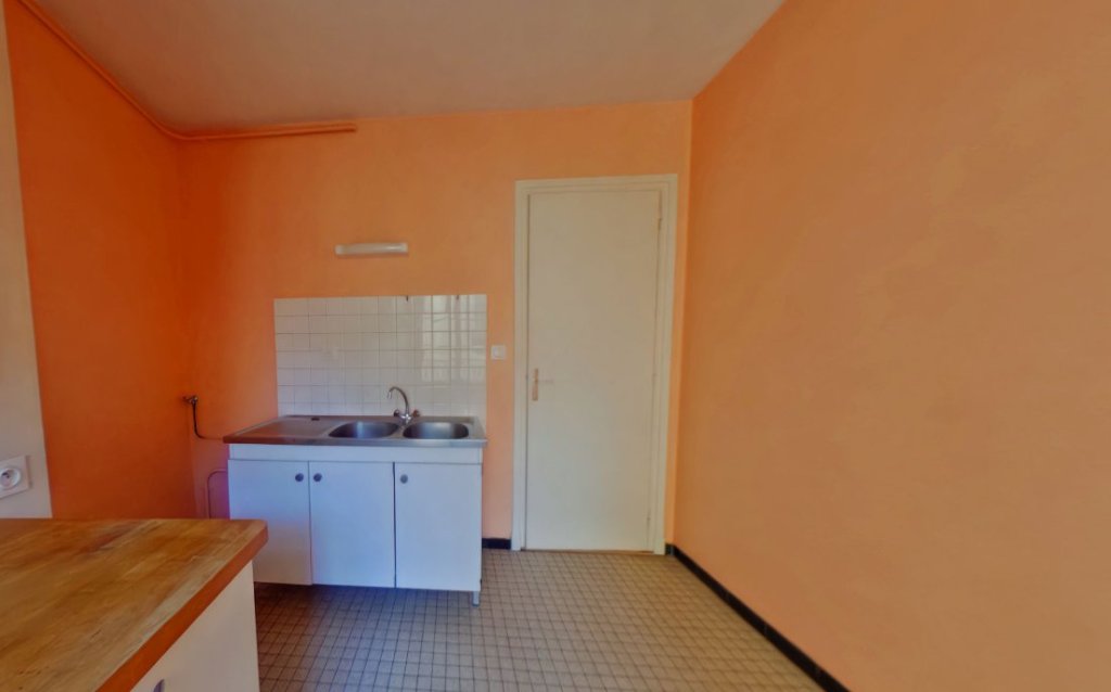 APPARTEMENT T2 A LOUER - LYON 2EME ARRONDISSEMENT Gailleton-A. Comte - 64.35 m2 - 1 000 &euro; charges comprises par mois