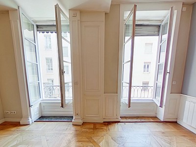 APPARTEMENT T2 A LOUER - LYON 2EME ARRONDISSEMENT Ampere-Ainay - 49.48 m2 - 935 &euro; charges comprises par mois