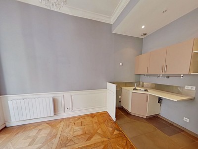 APPARTEMENT T2 A LOUER - LYON 2EME ARRONDISSEMENT Ampere-Ainay - 49.48 m2 - 935 &euro; charges comprises par mois