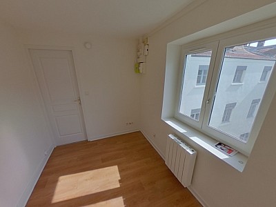 APPARTEMENT T2 A LOUER - LYON 2EME ARRONDISSEMENT Bellecour-Sala - 21.75 m2 - 445 &euro; charges comprises par mois
