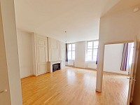 APPARTEMENT T2 A LOUER - LYON 2EME ARRONDISSEMENT Gailleton-A. Comte - 59.59 m2 - 990 € charges comprises par mois