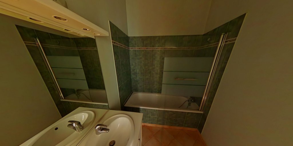 APPARTEMENT T2 A LOUER - LYON 2EME ARRONDISSEMENT Gailleton-A. Comte - 59.59 m2 - 990 &euro; charges comprises par mois