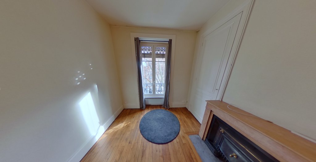 APPARTEMENT T2 A LOUER - LYON 2EME ARRONDISSEMENT Rambaud-Seguin - 42.63 m2 - 715 &euro; charges comprises par mois